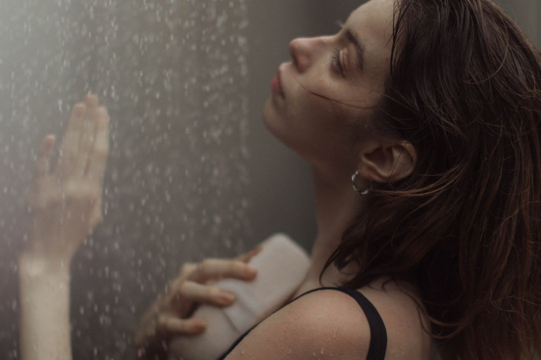 Top 5 Shower Essentials For Smoother Skin