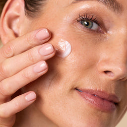 Gatineau Golden Glow Gradual Tan Face Serum Medium/Dark 10ml