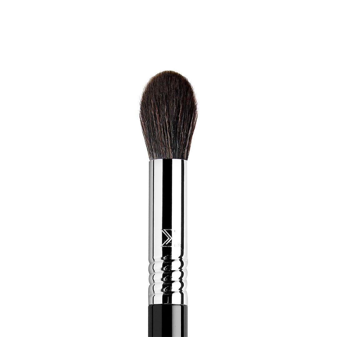 closeup of Sigma Beauty F64 - Soft Blend Concealer Brush head
